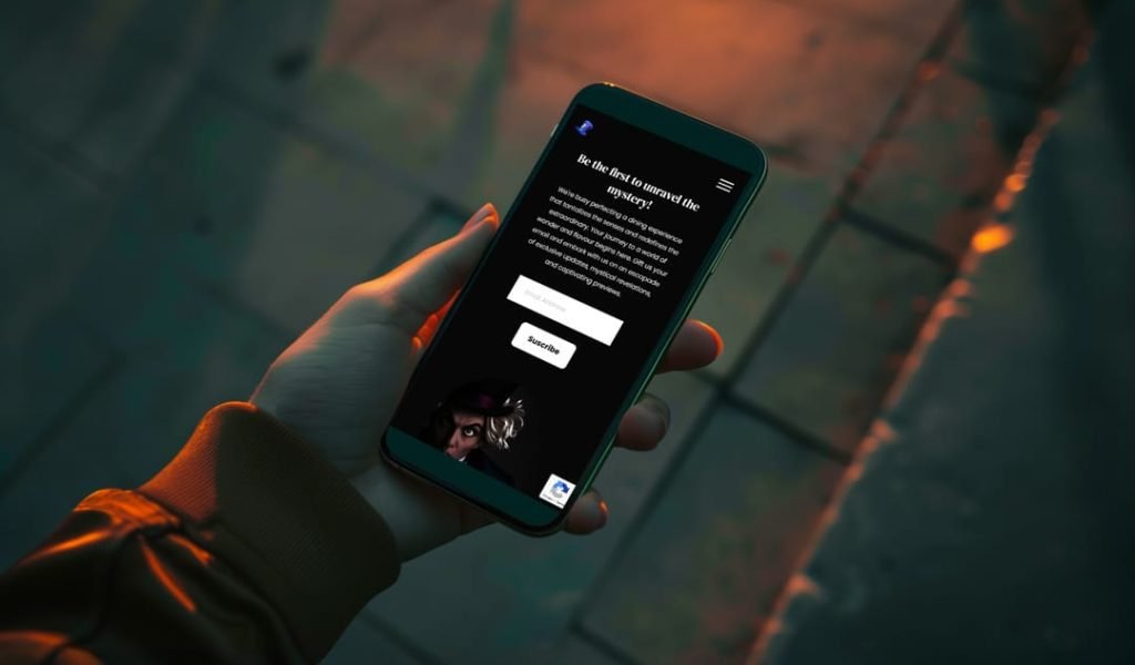Holding-cellphone-mockup Holding-cellphone-mockup